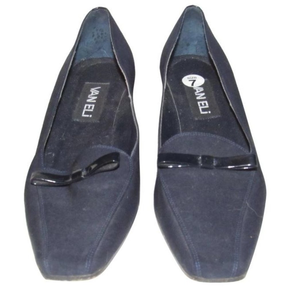 Vaneli Dark Navy Patent Bow Accent Kitten Heels